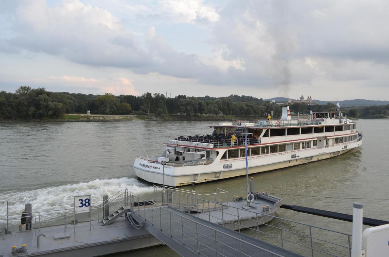 Hotel Donauhof Emmersdorf an der Donau Eksteriør bilde
